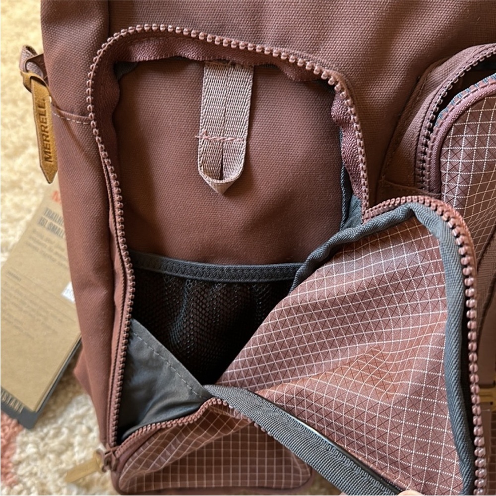 Merrell Backpack NEW - Picture 3 of 3